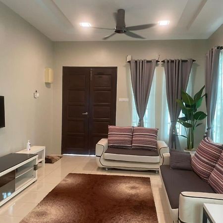 Vistana Indah Homestay ألور سيتار المظهر الخارجي الصورة